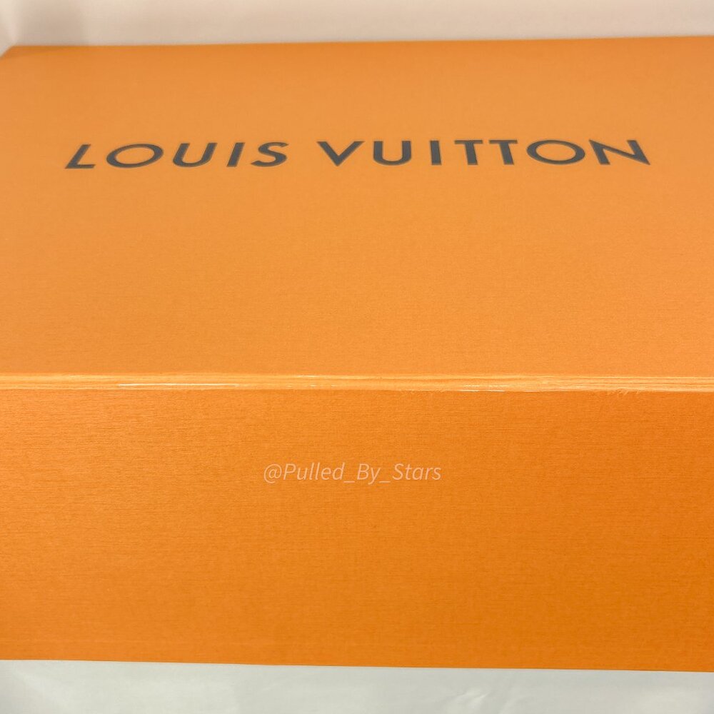 LOUIS VUITTON Large Orange Foldover Magnetic Gift Box w/ Handle (17" x 23" x 9") - Picture 10 of 16